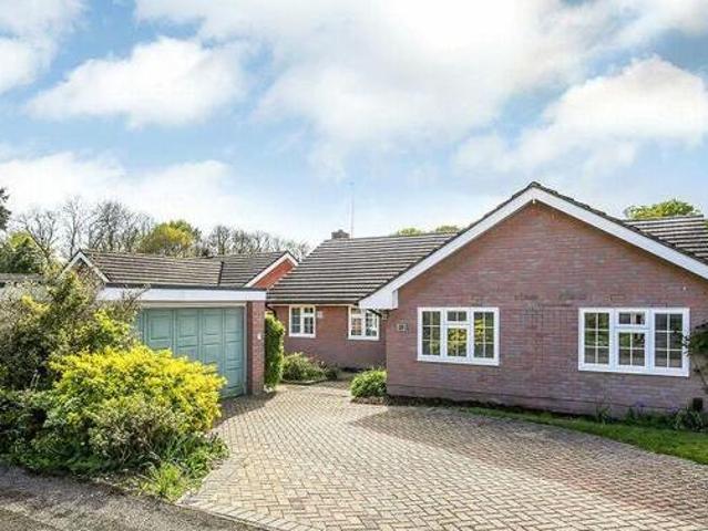 House for sale in Barton Stacey, Hampshire