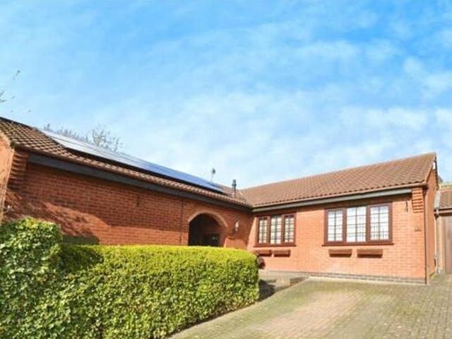 House for sale in Egginton, East Midlands