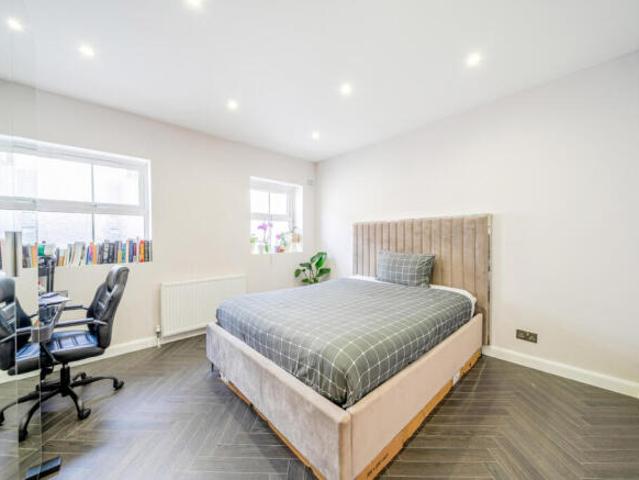 Bungalow for sale in Pinner, Greater London