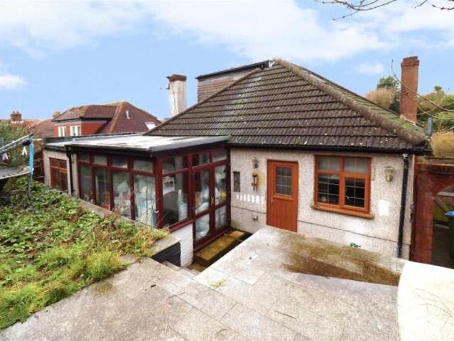 Bungalow for sale in Barnehurst, Greater London