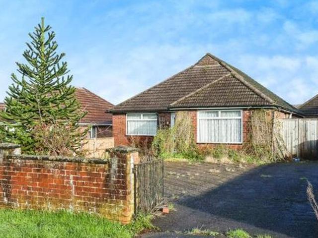 House for sale in Spring Vale, Hampshire
