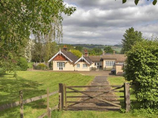 House for sale in The Butts, Kent