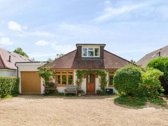 House for sale in Horsell, Woking