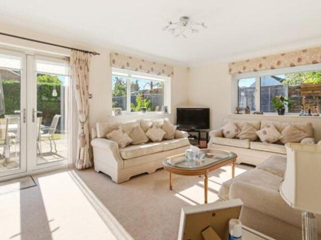Bungalow for sale in Five Acres, Hertfordshire