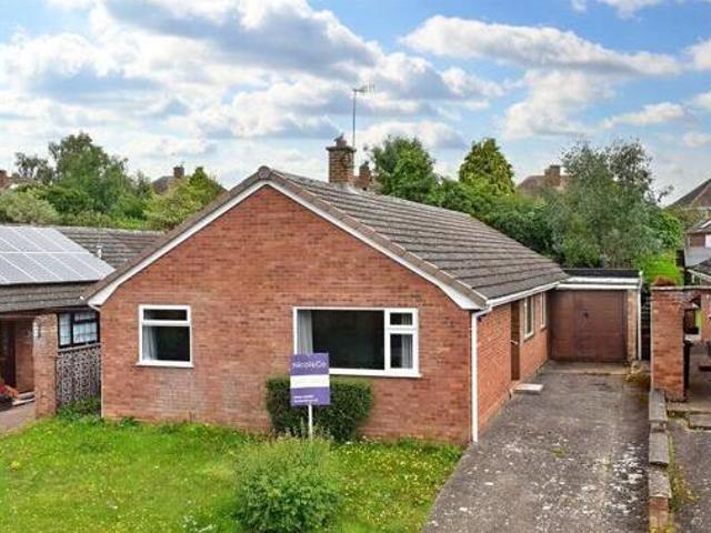 House for sale in Dines Green, Worcestershire