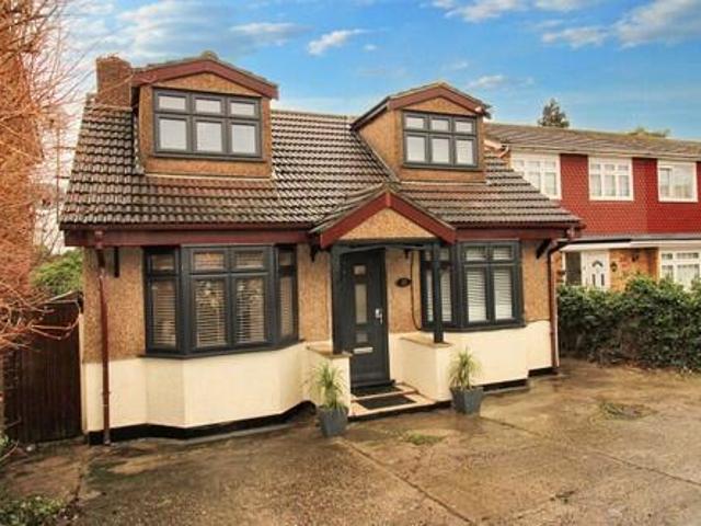 Bungalow for sale in Romford, Havering