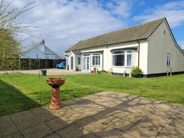 Bungalow for sale in Bedingfield, Suffolk