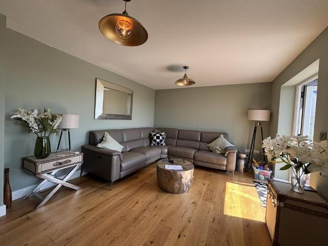 House for rent in Barton, Devon and Torbay