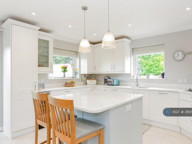 Bungalow for rent in Aldbourne, Wiltshire
