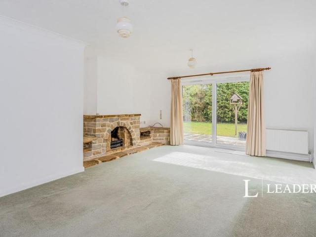 House for rent in Perryfields, West Sussex