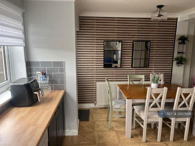 House for rent in Barnehurst, Greater London