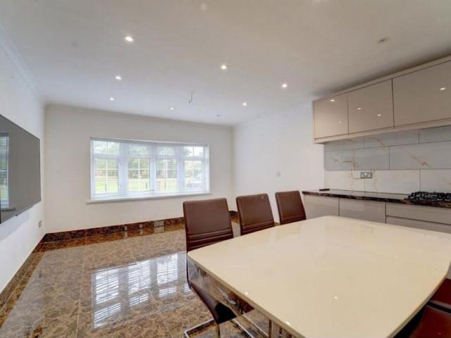 House for rent in Bedford