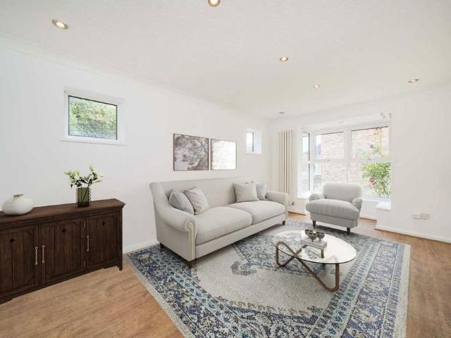 House for rent in London Borough of Richmond upon Thames, Greater London