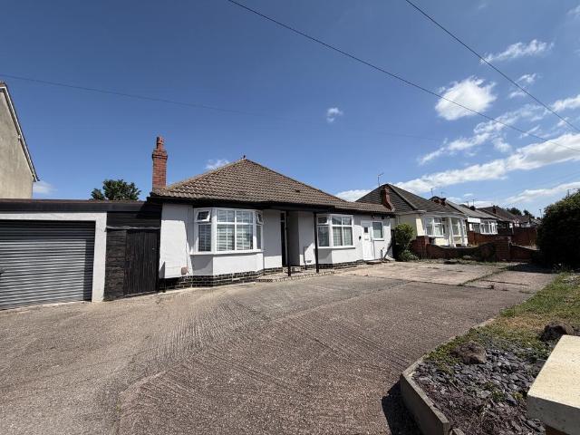 Bungalow for rent in Oxley, West Midlands