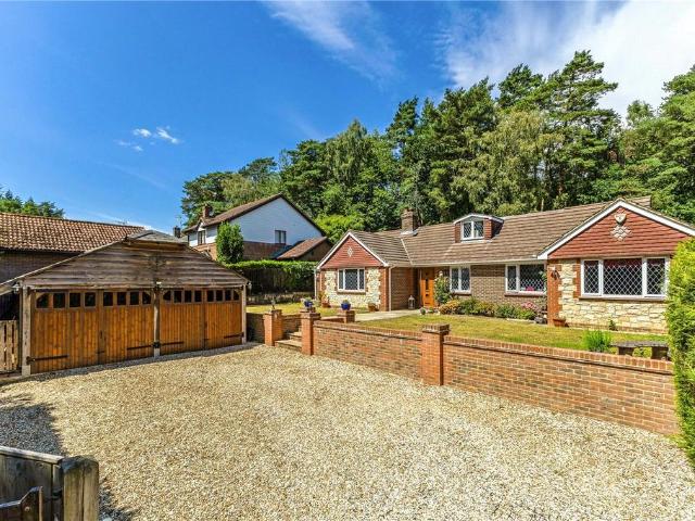 Bungalow for rent in Hollywater, Bolton Low Houses