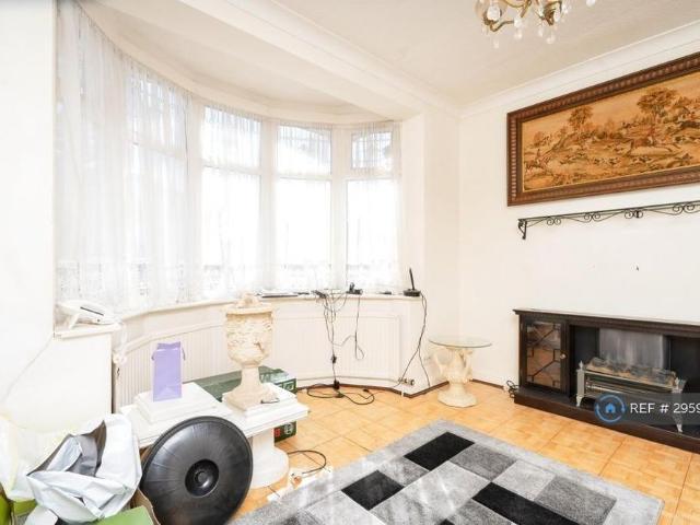 House for rent in Hainault, Greater London