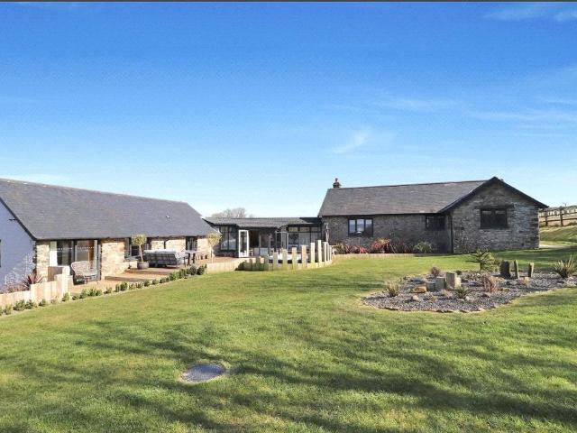 Bungalow for rent in Brandis Corner, Devon