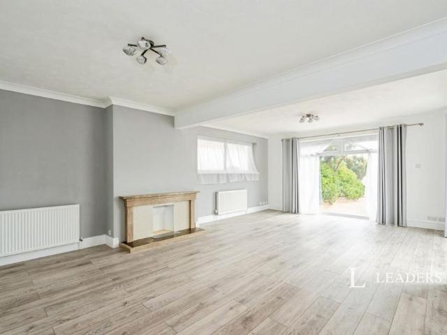 House for rent in Rose Green, Clapham