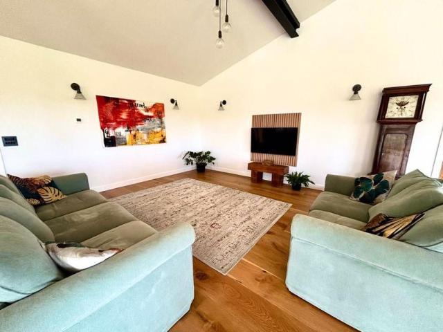 House for rent in Romford, Sandown Park