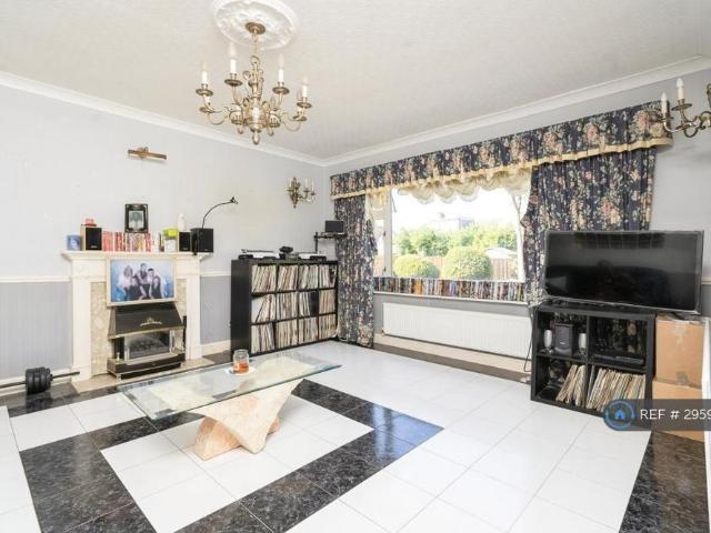 House for rent in Hainault, Greater London