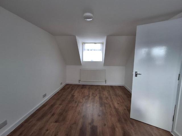 House for rent in Newbury Park, Greater London