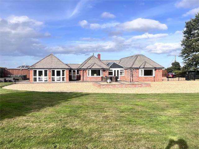 Bungalow for rent in Alberbury with Cardeston, Alberbury
