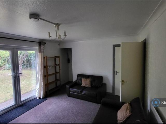 Bungalow for rent in Wollaton Park, Haddon