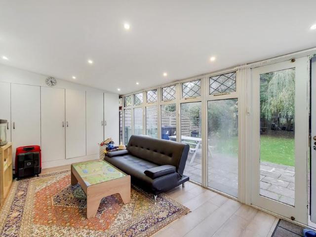 House for rent in London Borough of Ealing, Greater London