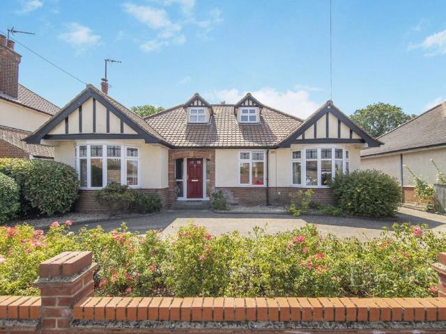 Bungalow for rent in Rushmere, Key Street