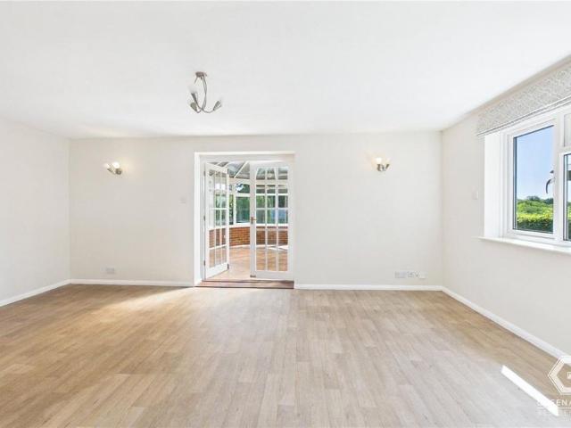 House for rent in Holtye, Cross In Hand