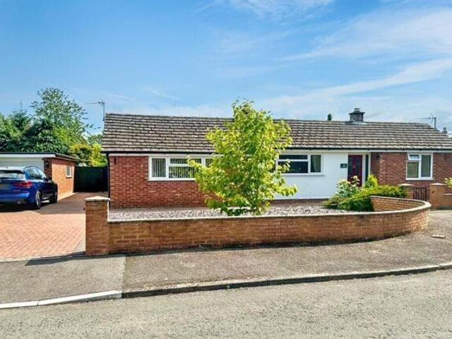 Bungalow for sale in Hereford And Worcester
