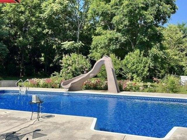 House for sale in Bunker Hill, West Virginia