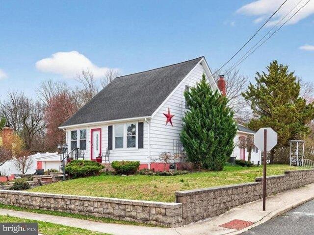 House for sale in Burlington, Burlington County