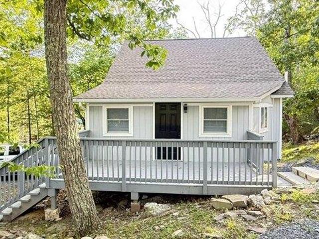 House for sale in Dingmans Ferry, Pennsylvania