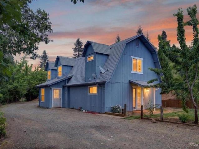 House for sale in Camino, California