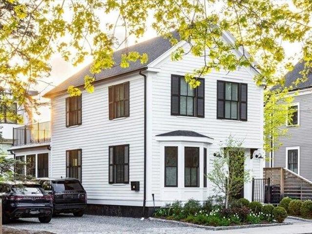 Condo for sale in Cambridge