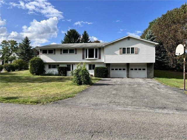 House for sale in Camillus, New York