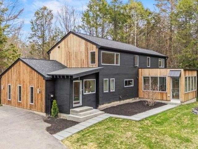 House for sale in Cape Elizabeth, Maine