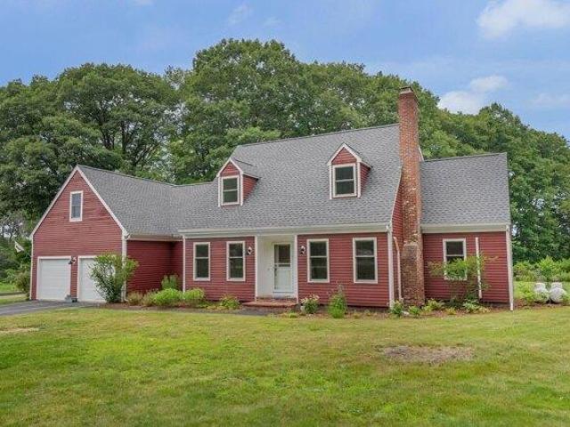 House for sale in Cape Elizabeth, Maine