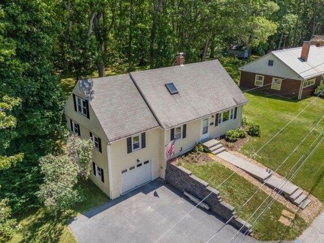 House for sale in Cape Elizabeth, Maine