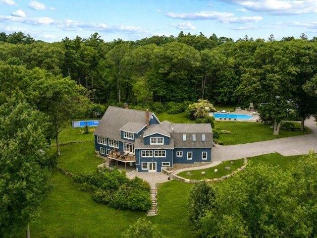 House for sale in Cape Elizabeth, Maine