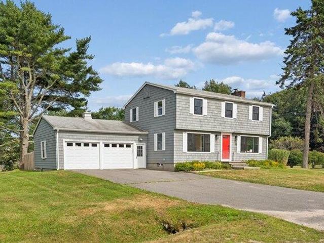 House for sale in Cape Elizabeth, Maine