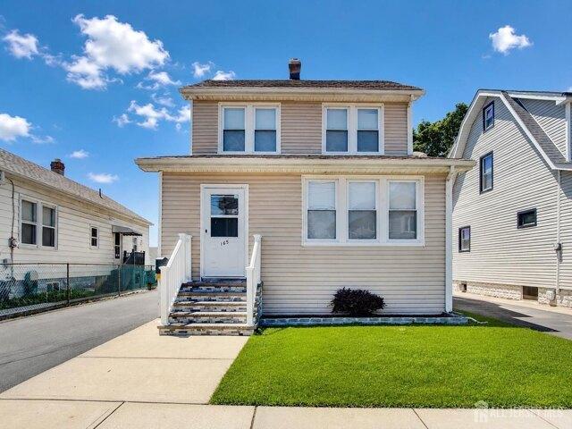 House for sale in Carteret, New Jersey