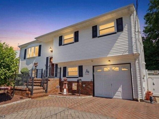 House for sale in Carteret, New Jersey