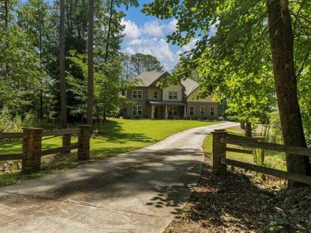 House for sale in Cataula