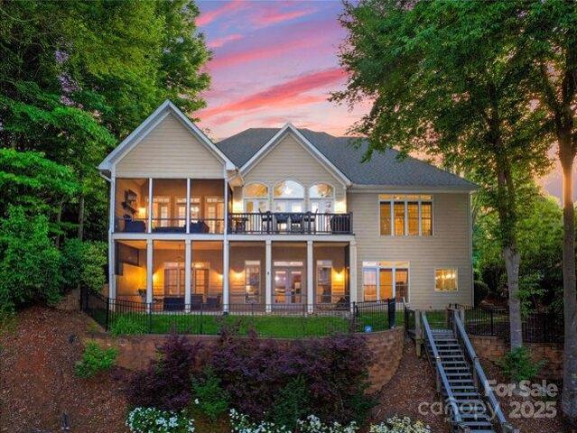 House for sale in Catawba