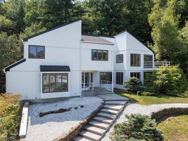House for sale in Cedar Grove, New Jersey
