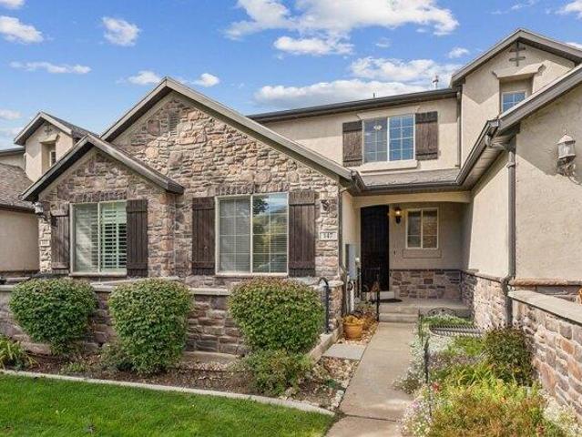 House for sale in Centerville, Utah