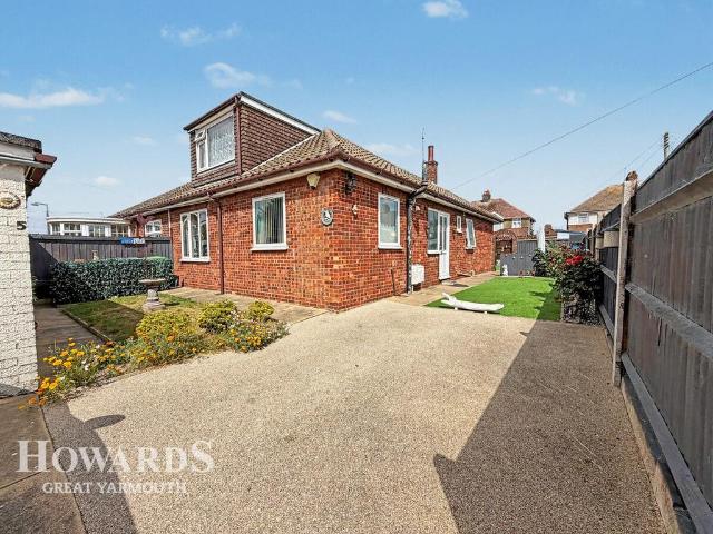 House for sale in Stokesby, Norfolk