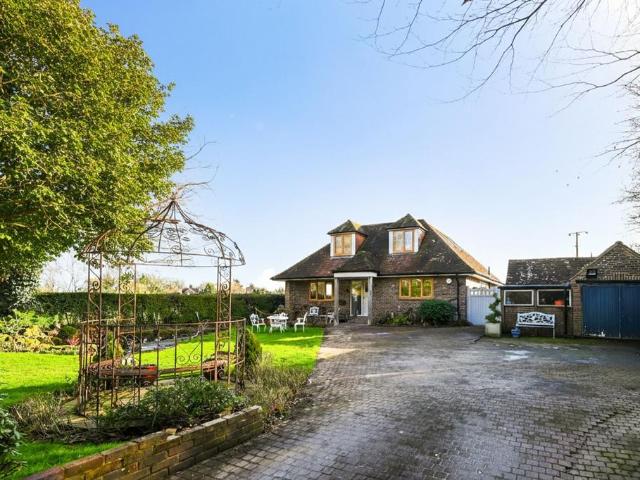 House for sale in Cross In Hand, East Sussex